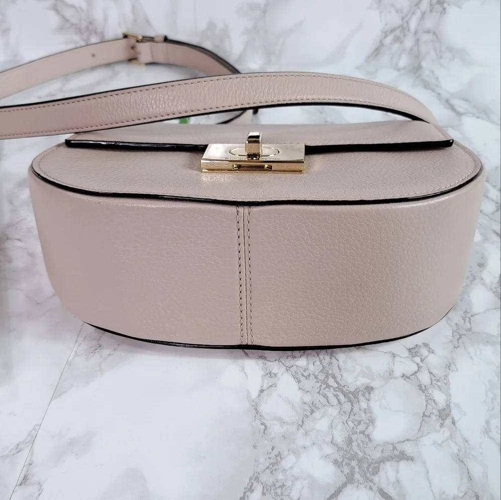 Kate Spade New York Greenwood Place Rita Bag in Tusk and Gold